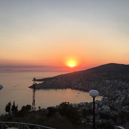 Loli Apartment Luxury White Residence Sarandë Esterno foto