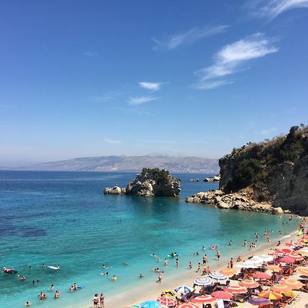 Loli Apartment Luxury White Residence Sarandë Esterno foto