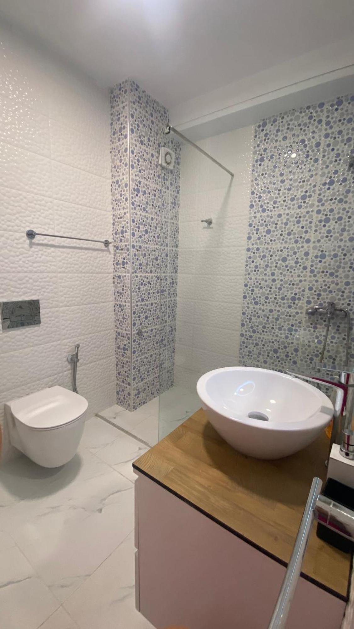 Loli Apartment Luxury White Residence Sarandë Esterno foto