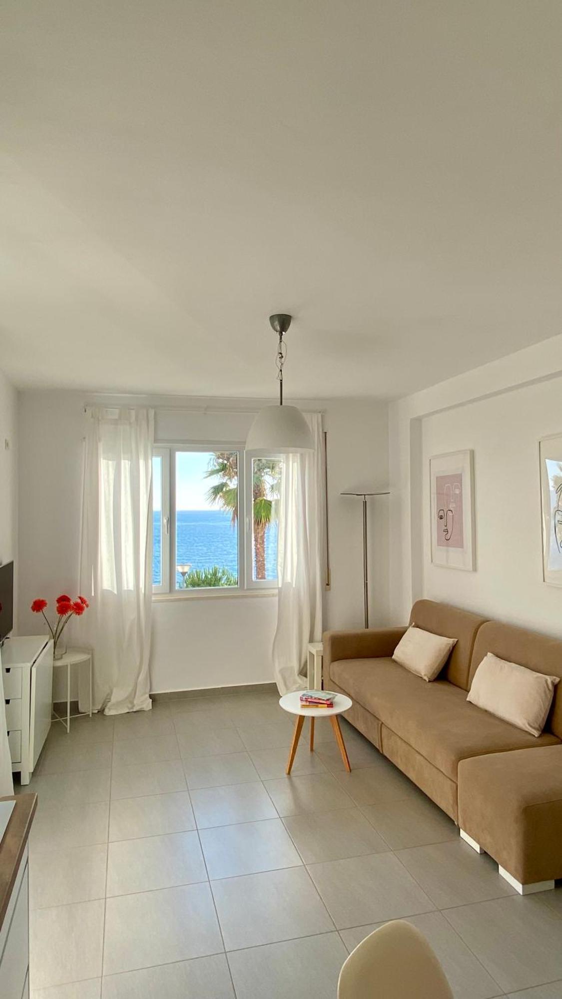 Loli Apartment Luxury White Residence Sarandë Esterno foto