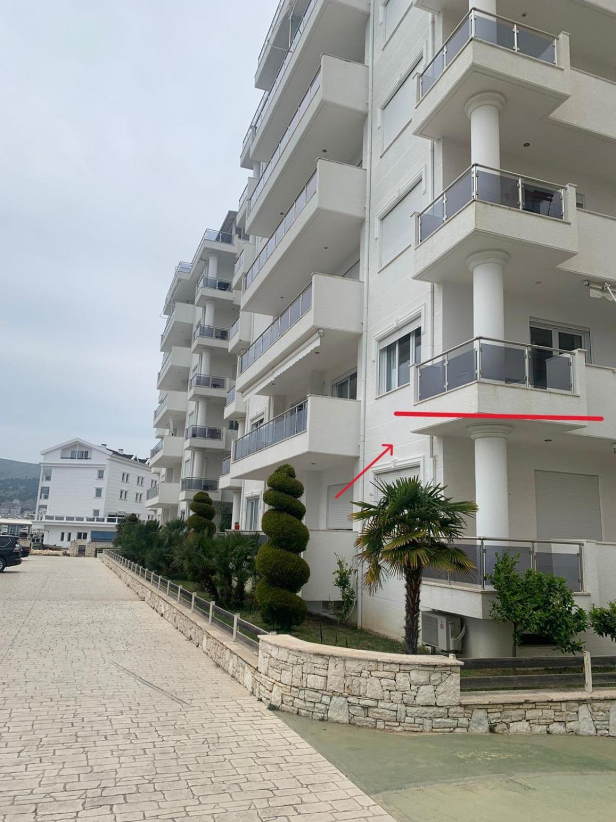Loli Apartment Luxury White Residence Sarandë Esterno foto